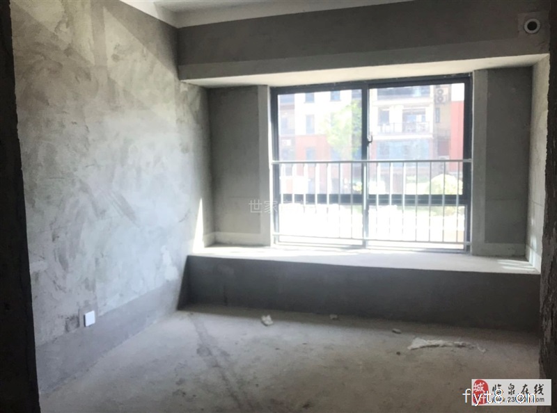 临泉碧桂园4室2厅1卫93万元